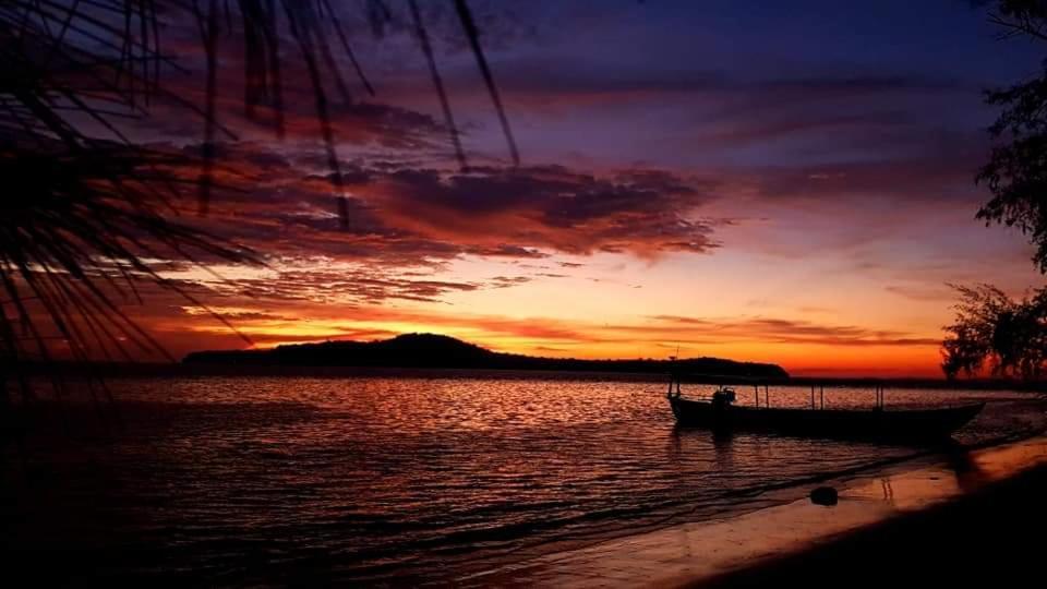 Crusoe Koh Takiev Island Hotel Koh Ta Kiev Luaran gambar